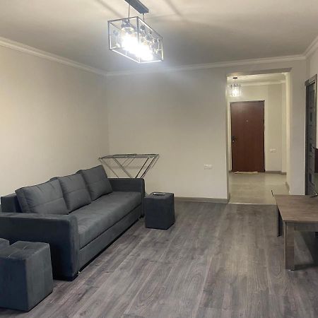 3 Cosy Apartment Near Airport Evn Ереван Экстерьер фото